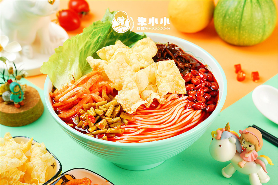 從街頭小吃到創(chuàng)業(yè)熱門，朱小小螺螄粉加盟如何成就你的餐飲夢